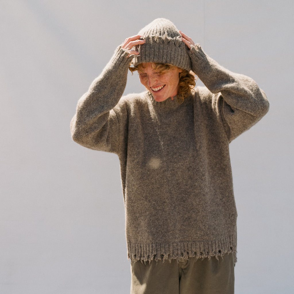 Fray Crewneck - Rock