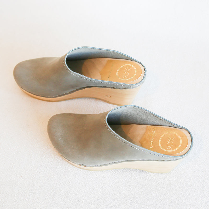 New School Clog on Wedge - Cloud