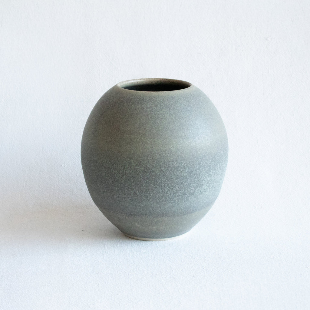 Orb Vase - Mineral