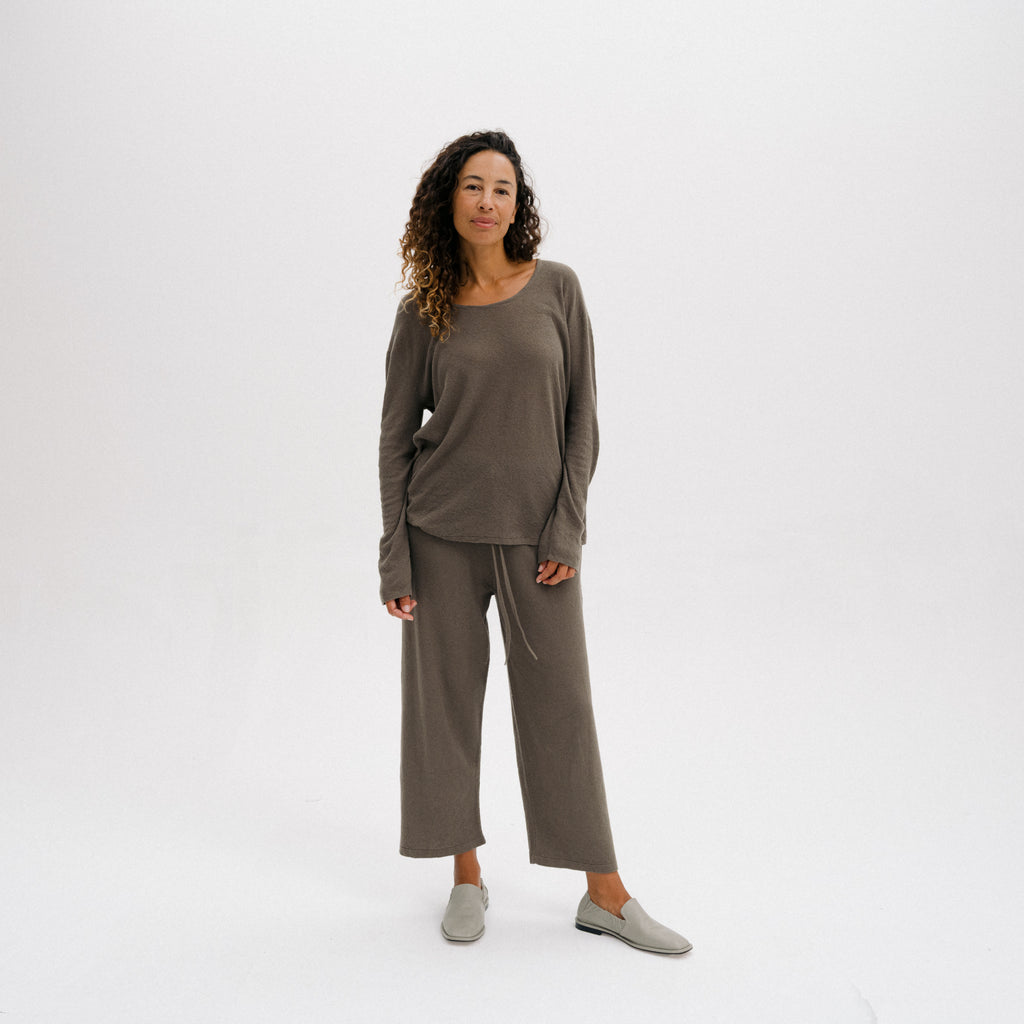 Crepe Capri Pants - Rock