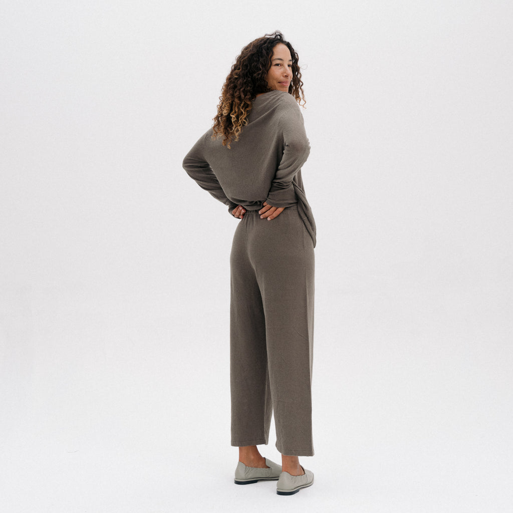 Crepe Capri Pants - Rock