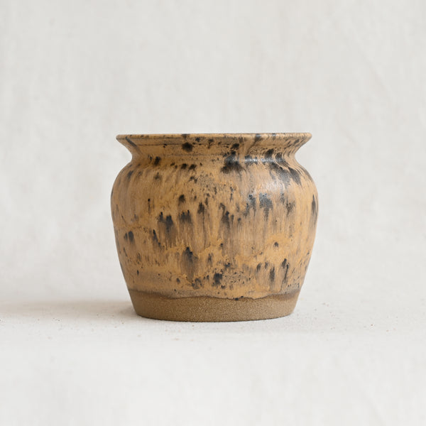 Vase - Sandstone