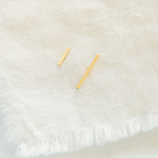 Staple Stud - Single